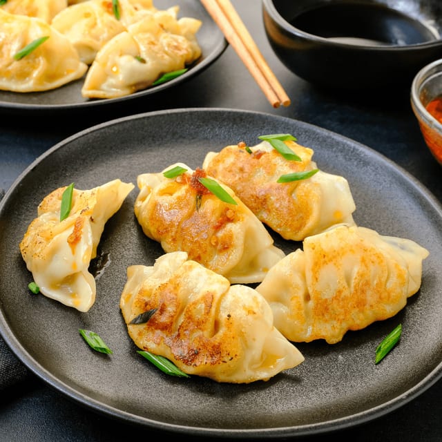 Steamed Gyoza (6 Pieces).