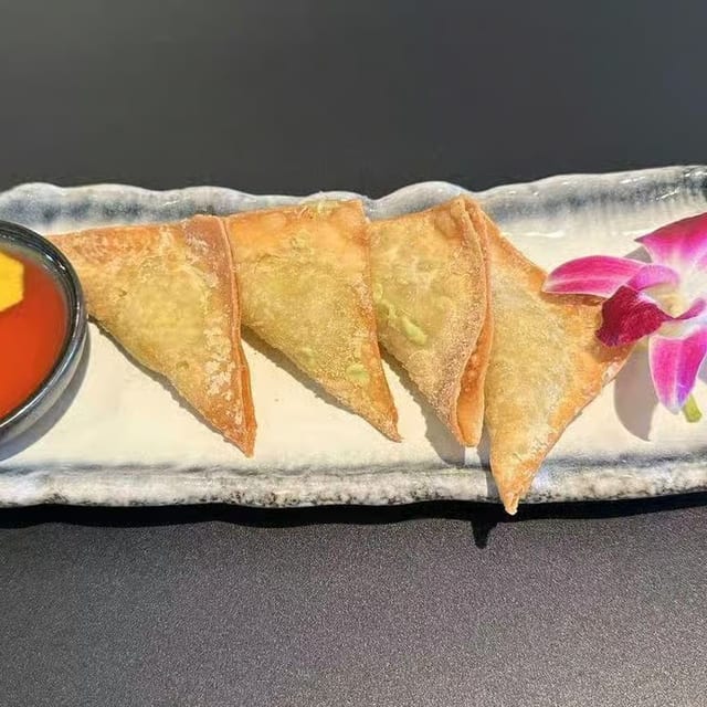 Avocado Cheese Wonton (4 Pieces).